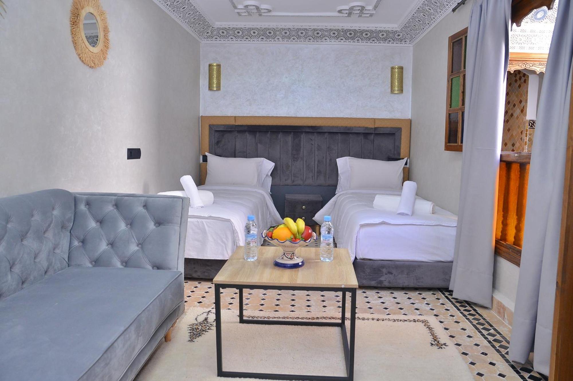 Riad Diamant Bleu Фес Екстериор снимка